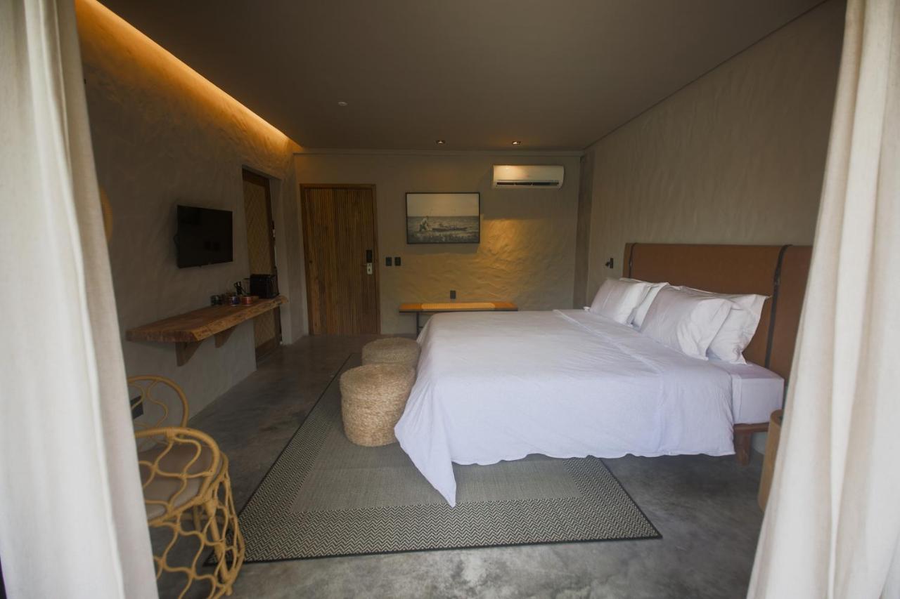 Makena Hotel Икараи Екстериор снимка